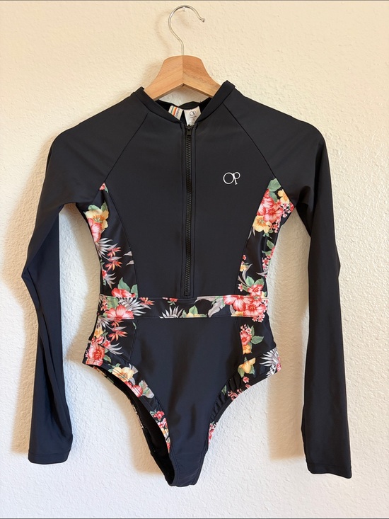 OP Other - OP Black Long-Sleeve One-Piece Swimsuit Surf suit Tropical floral pattern